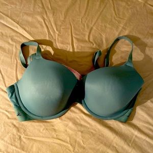 VS Pink Lightly Lined 36D Bra